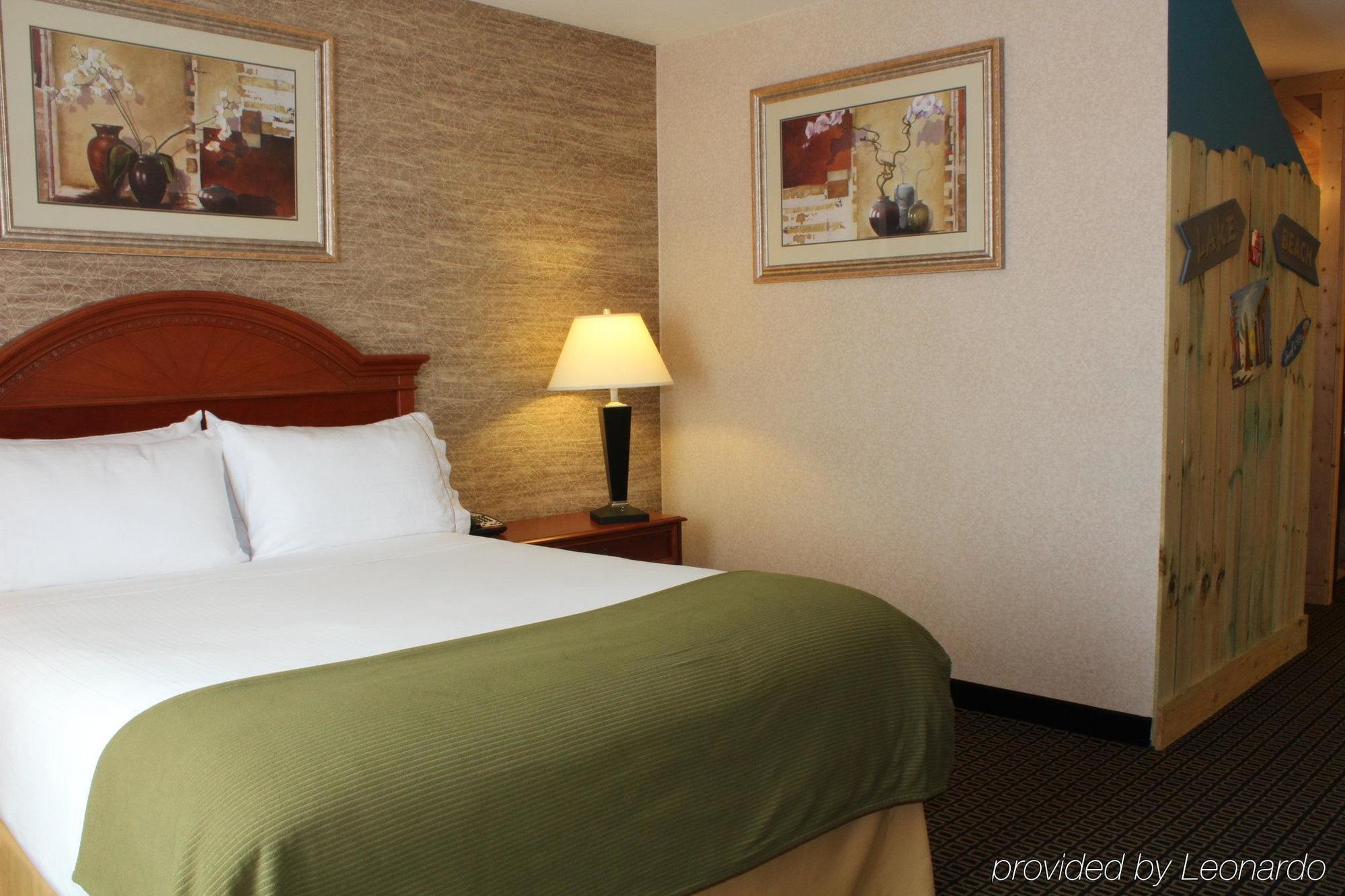 Comfort Inn Ludington near US-10 Exterior foto