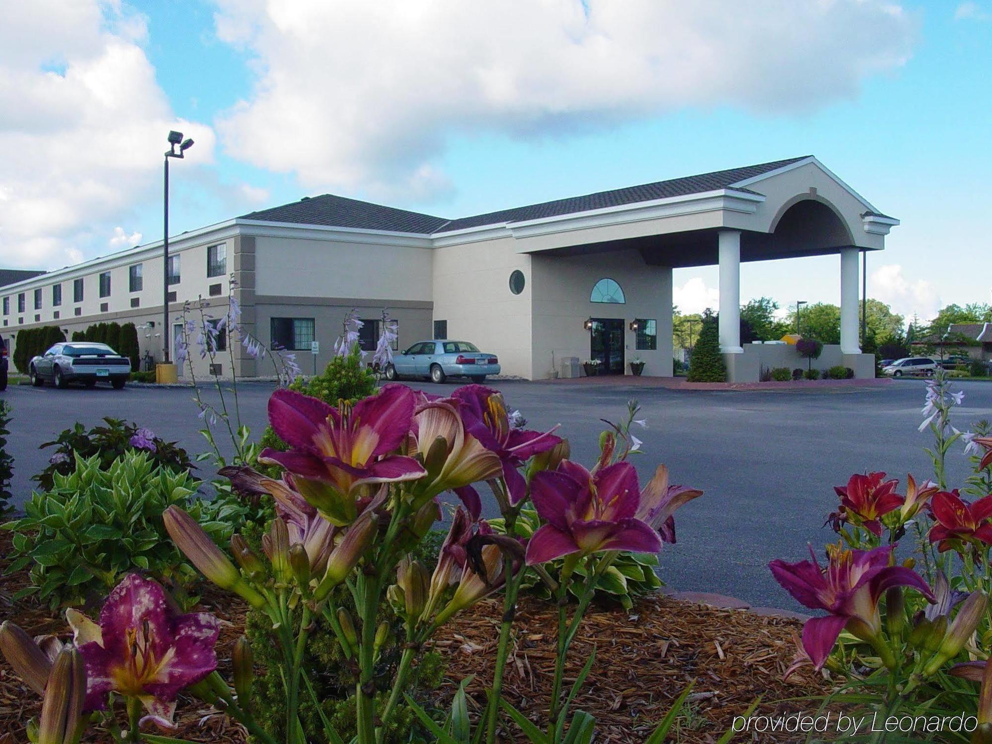 Comfort Inn Ludington near US-10 Exterior foto